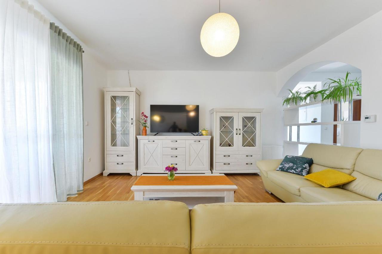 Villa Solis Zadarvillas Екстериор снимка
